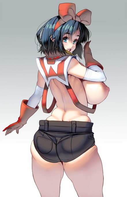 だらしない背中の肉 