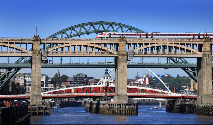 Cruising passed  #Newcastle, but we didn’t need to tell you that with these iconic bridges in the background… : @SimonCrestphoto