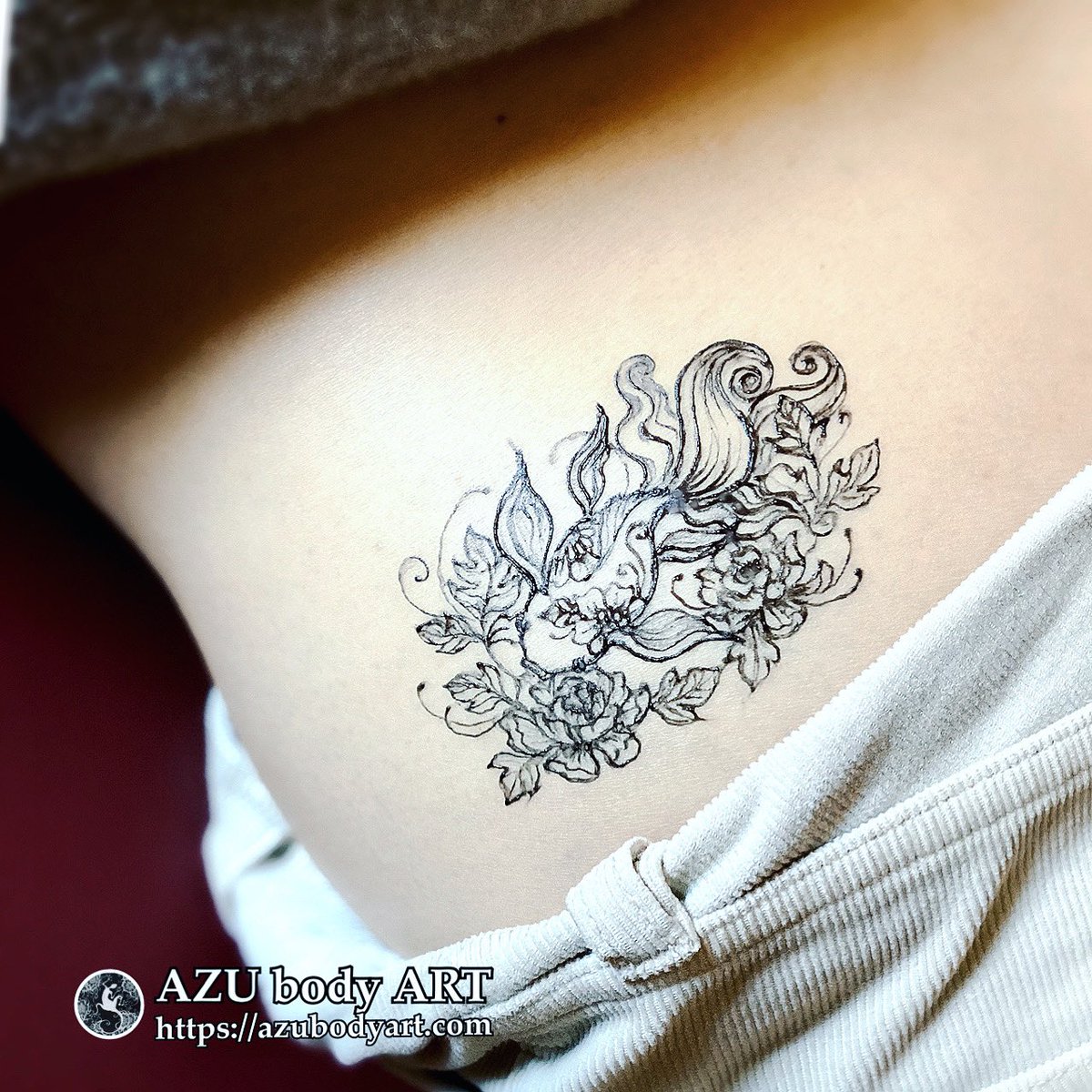 ট ইট র Azu Body Art ジャグアタトゥー大阪 ヘナタトゥー大阪 和な花と花柄金魚 ココペリさん 落ちるネコはお持ち込みデザインのアレンジ ジャグアタトゥー大阪 ジャグア ジャグアタトゥー メヘンディ ヘナタトゥー ヘナアート ボディーアート