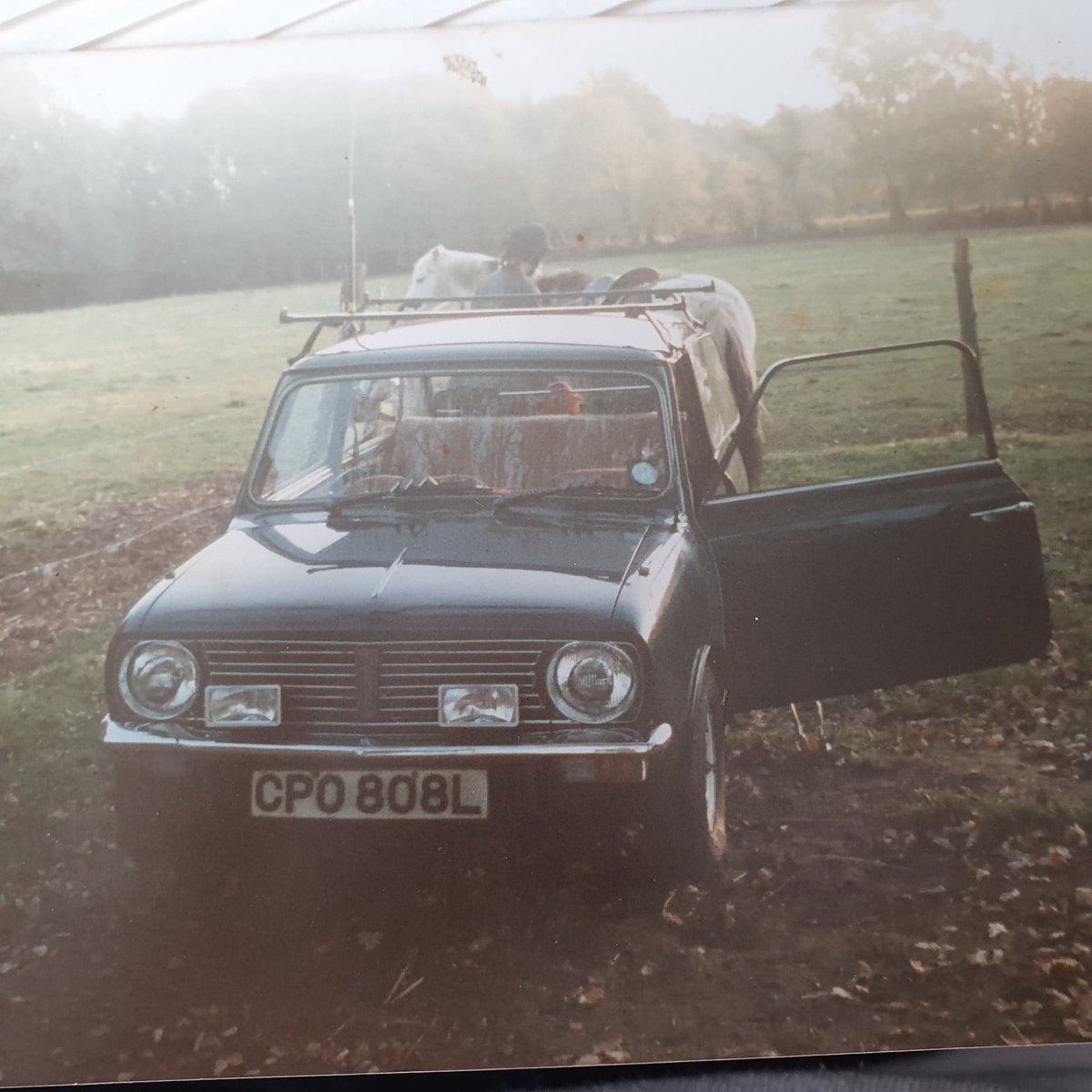IS_RADIOCWALL's tweet photo. #MiniMonday complete with period #CBaerial this was taken around 1980 https://t.co/hxVc9zvH5K