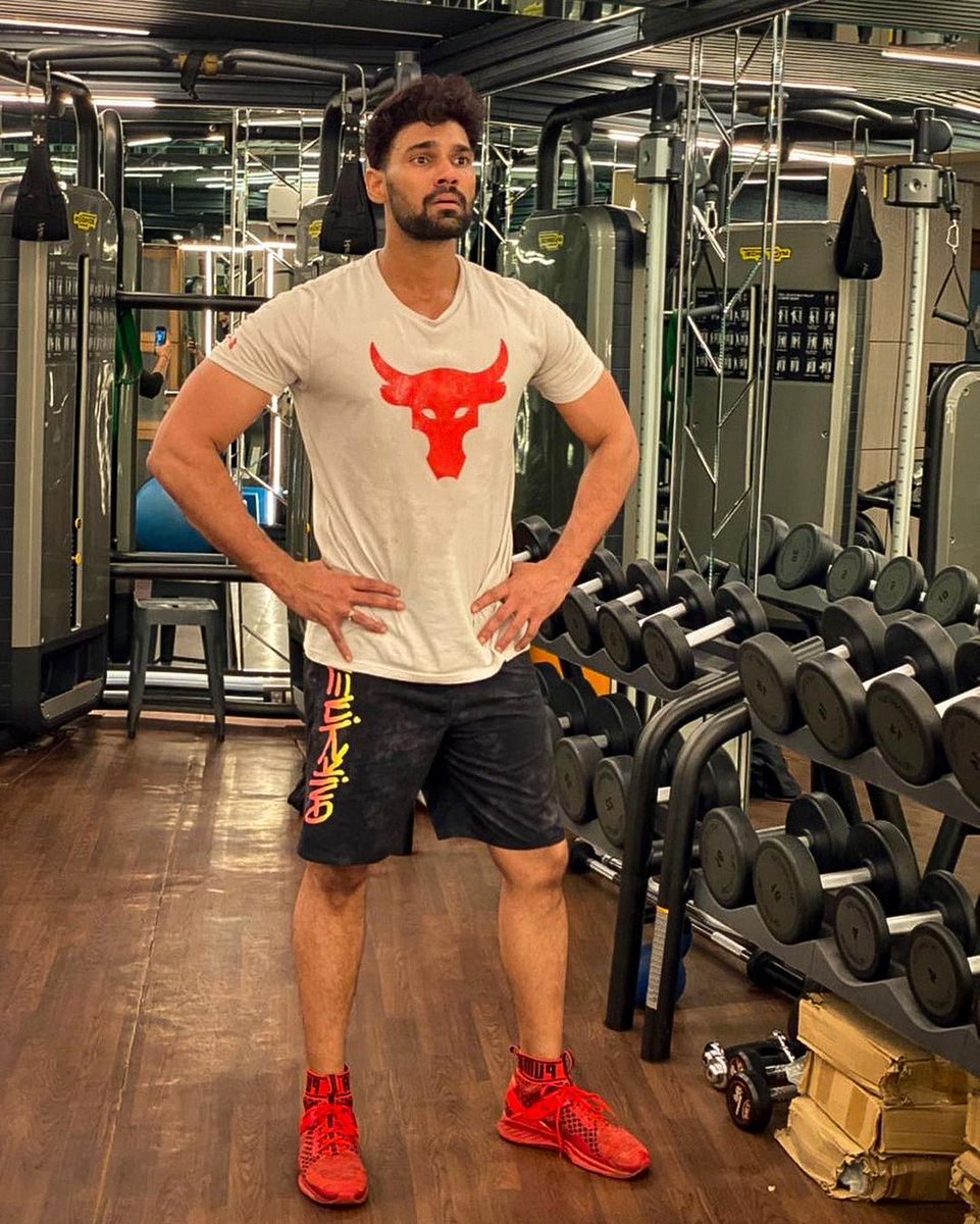 BSaiSreenivas's tweet photo. Back to the grind 🦾
:
:
PC 📸 #prashantsixpack not just your training bro killing it with your photography skills also 💪🏾💯 #leankitchenbymaya https://t.co/eoC08U6Xr2