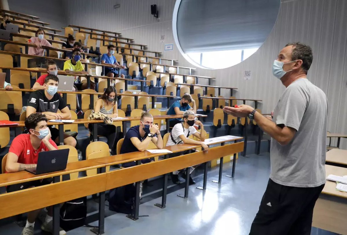 In the era of Covid, new skills gaps for young people are on the rise. To minimise the damage, they need to ‘learn to learn’ to develop the abilities required to gain new skills and adapt, future-proofing their job prospects. ow.ly/rluP50DiOPO #skills #skillsgap