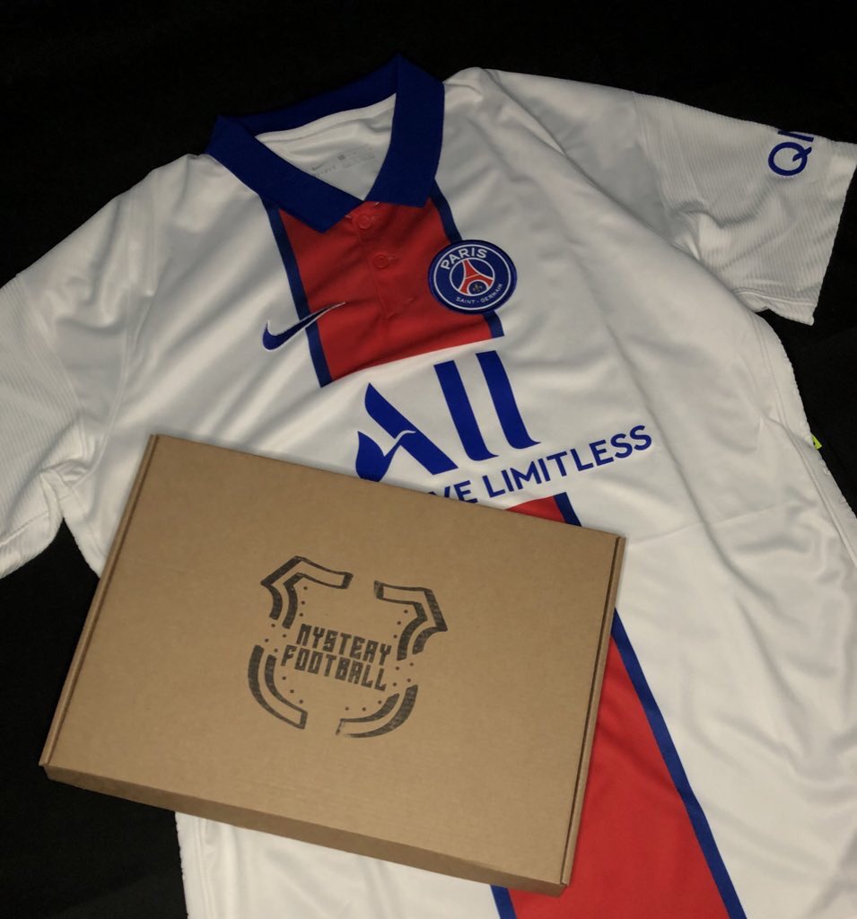 If Lionel Messi scores first vs PSG tonight, we will giveaway a Mystery Football Shirt box! 📦 

To enter:
1️⃣ RT this tweet
2️⃣ Follow us

Good Luck! 🤝