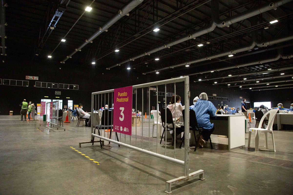 La Ciudad se pone al servicio de la educación: el transporte público, con todas las medidas de higiene, será prioritario para estudiantes y docentes en los horarios escolares. Asimismo, continúan abiertos los centros de testeo para el personal docente y no docente asintomático.