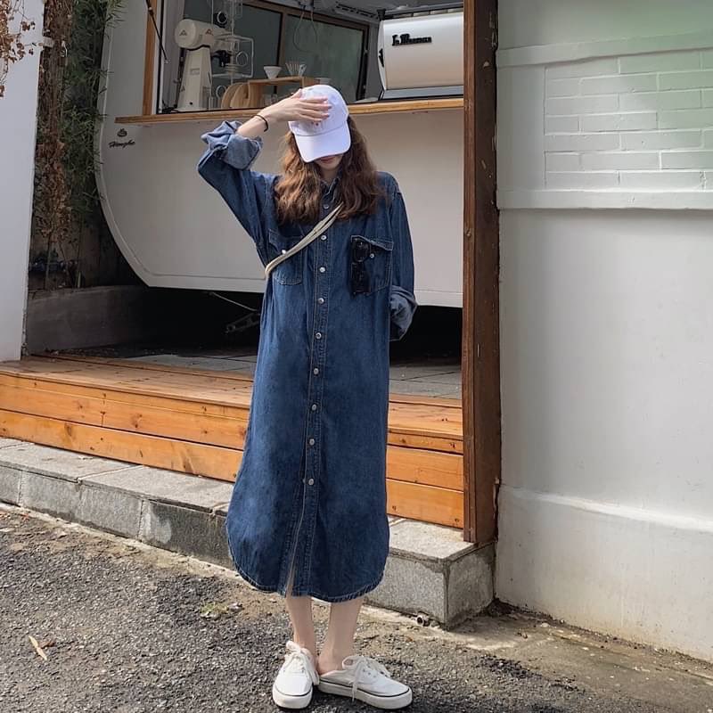 ClosyStuffy's tweet photo. 🥣ชุดเดรสยาวเดนิม สียีนส์เข้ม🛋

☁️ขนาด:รอบอก 40  ความยาว 41 ไหล่กว้าง 18  รอบรักแร้ 20 แขนยาว 21 รอบแขน 16  รอบเอว + สะโพก 40

🧸Price: 370฿
♡#พร้อมส่ง♡ #cp411
————————————————
สอบถามข้อมูลเพิ่มเติมหรือขอดูรูปเพิ่ม 
Dm หรือ https://t.co/sUso4slZjM ได้เลยค่า https://t.co/80OE3tn9wc