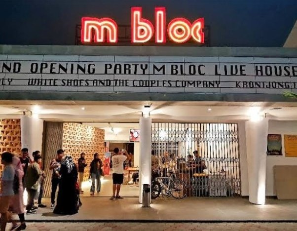 rumah adat jakarta selatan