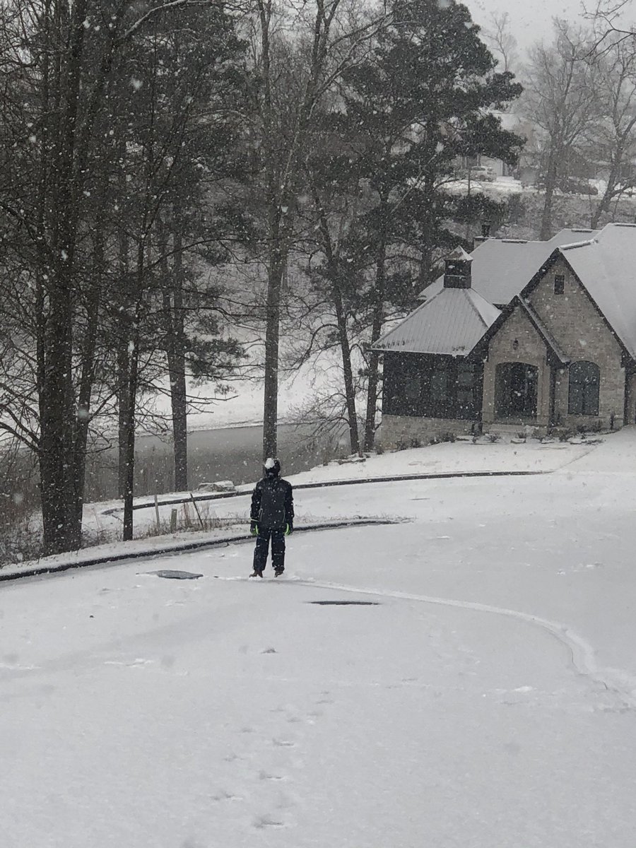 Snow Day 2021. We love the snow for today. But, we’d like 70 degree weather tomorrow! 🥶⛳️😁
