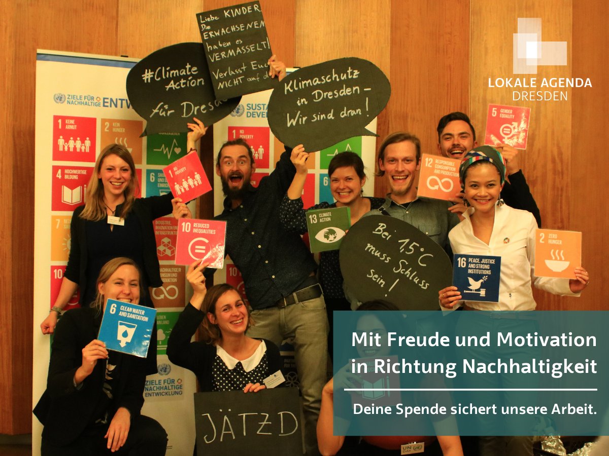 Noch 27 Tage könnt ihr für mehr Nachhaltigkeit in Dresden spenden. 🌱 Wir wollen Freude an Nachhaltigkeit vermitteln. Helft uns dabei!
99funken.de/lokaleagendadr…

PS: Das Bild ist 2018 am UN-Tag entstanden