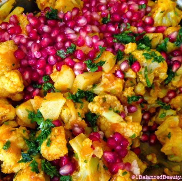 1BalancedBeauty's tweet photo. The saying, “you are what you eat” is very true- So try to make it a goal to select snacks &amp; foods, that are bright, with beautiful colors &amp; combinations. I guarantee the more colorful your diet, the better you will feel! BLOG:
https://t.co/zMSo3KgUKu https://t.co/qUpST5iUnd