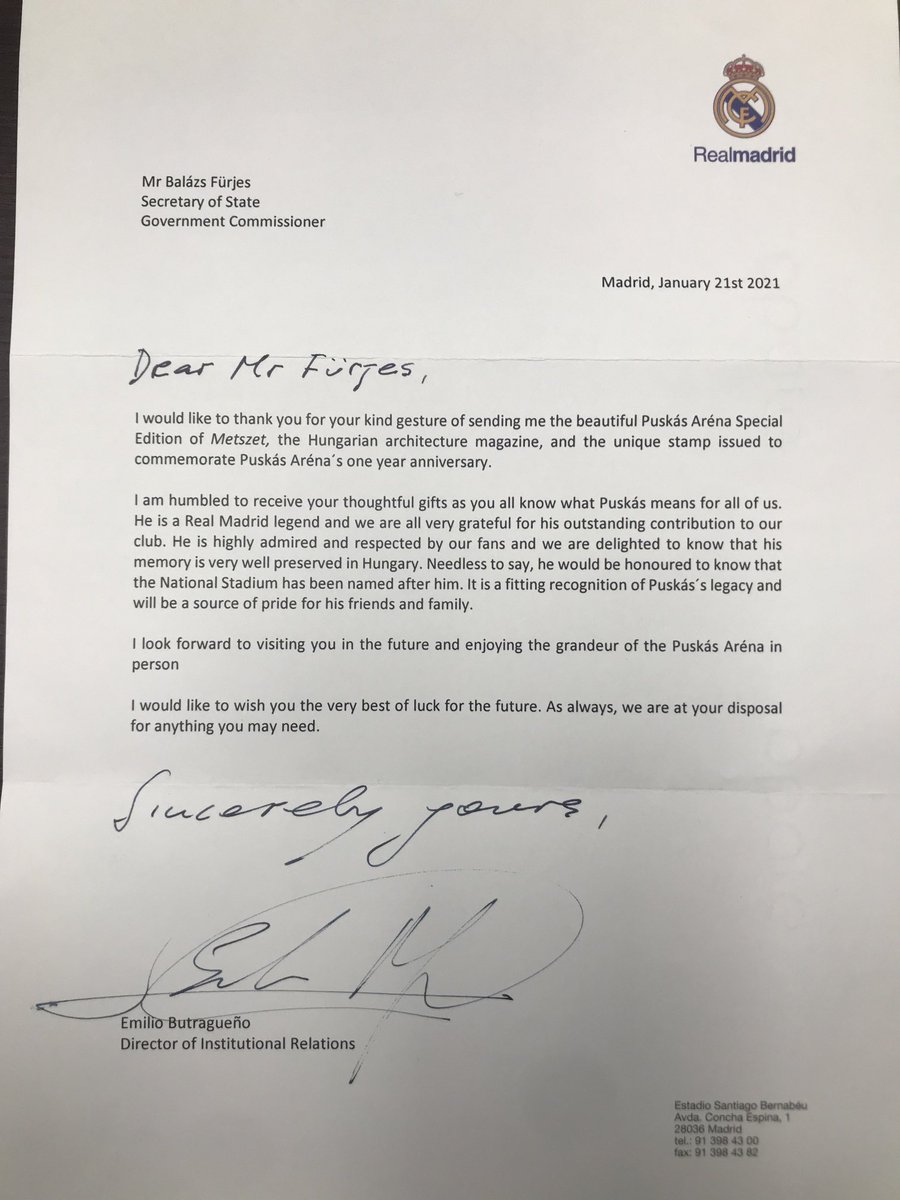 ...lecsapott a Keselyű, levelet hozott a Posta :)
⁦<a href="/ButraguenoRM/">Emilio Butragueño</a>⁩ a ⁦⁦⁦⁦<a href="/realmadrid/">Real Madrid C.F.</a>⁩ egykori csatára és mai igazgatója kedves levélben köszönte meg a Puskás Arénát bemutató építészeti albumot, amit természetesen megküldtünk Madridba is. Gracias, El Buitre🇭🇺