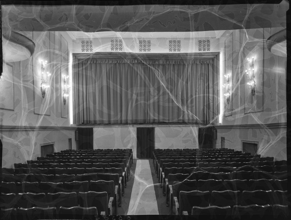 culturagob's tweet image. 🎥 Estos días hablamos mucho de cine con los #PremiosGoya. Hemos mirado atrás y en la Fototeca de @ipcepatrimonio hemos encontrado fotos en el Archivo Pando de los cines Alexandra, Princesa y Conde Duque de los años 50 y 60.🎞️ 

#Yovoyalcine
@CineICAA

catalogos.mecd.es/IPCE/cgi-ipce/…