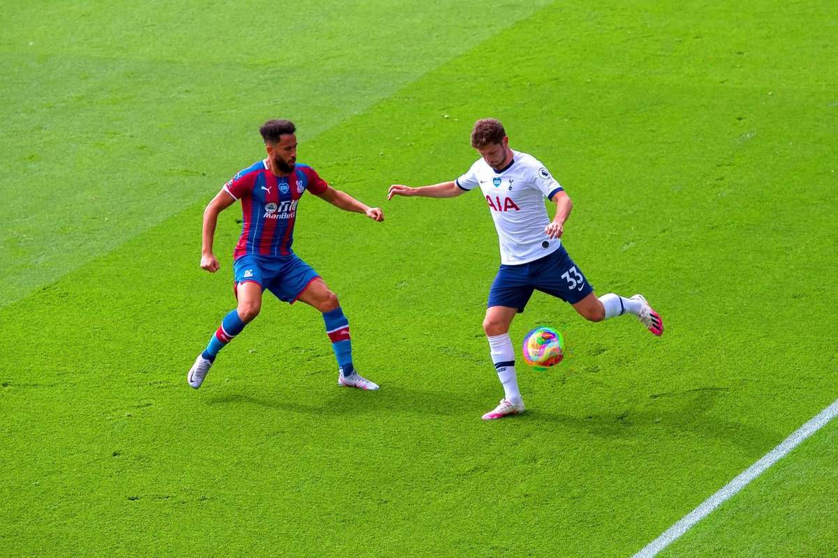 ExtremeFootbal4's tweet photo. #FootballTeasers 631.
Clue (b)
This footballer loves going on the internet. "I've got it connected to my TV and I can spend hours on there, surfing the net. My brother lives in Houston in America and we often send each other emails"
??????????
#ExFE #SurfingTheNet #OnlineFootball https://t.co/EPQdPMRwPF