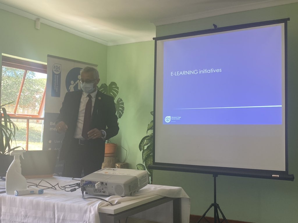 ricardomackenzi's tweet photo. The @WCPP Standing Committee on the Premier conducting a oversight visit to #Genadendal focusing on connectivity.
Connectivity is a key priority for the @WesternCapeGov specifically for rural access where access to Cheap/Free Wifi is key for development.
#LetsGetsToWork https://t.co/J0b0E5jkSh