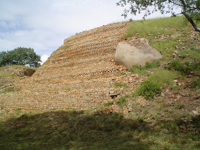 The outer wall of Khami....the capital of Butua Kingdom