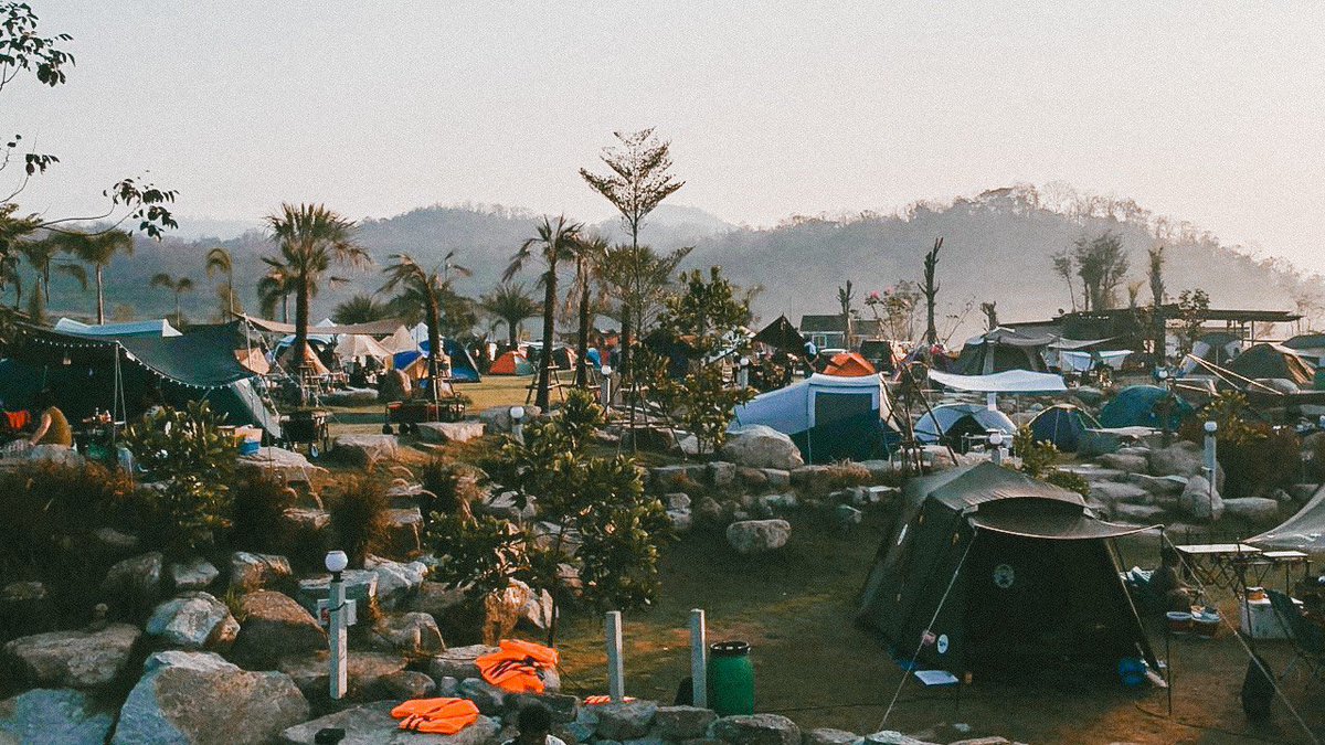 poppyxu1's tweet photo. อยู่ใกล้ๆแค่นี้เอง ได้พาตัวเองไปชาร์จแบตสักนิดก็ยังดี  บรรยากาศดีเกินกว่าที่คาดหวังไว้มาก #Lakeviewresort @Review_Thailand #Reviewthailand #reviewchonburi #รีวิวชลบุรี #กางเต็นท์ #จุดกางเต็นท์ https://t.co/s1GAjFVrDm