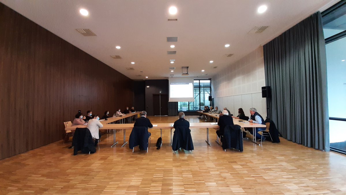 CentreMorbihan's tweet photo. En ce moment se tient à la #Maillette à #Locminé le CoPil valorisation des #Mégalithes des #LandesdeLanvaux. Il s'agit d'un 🪨point étape🪨 sur l'avancée de l'appel à projet dont nous sommes lauréats🏆avec @CentreMorbihan @leGolfeMorbihan , @Camors et @SaintGuyomard).👇 https://t.co/5nVHlk40jJ
