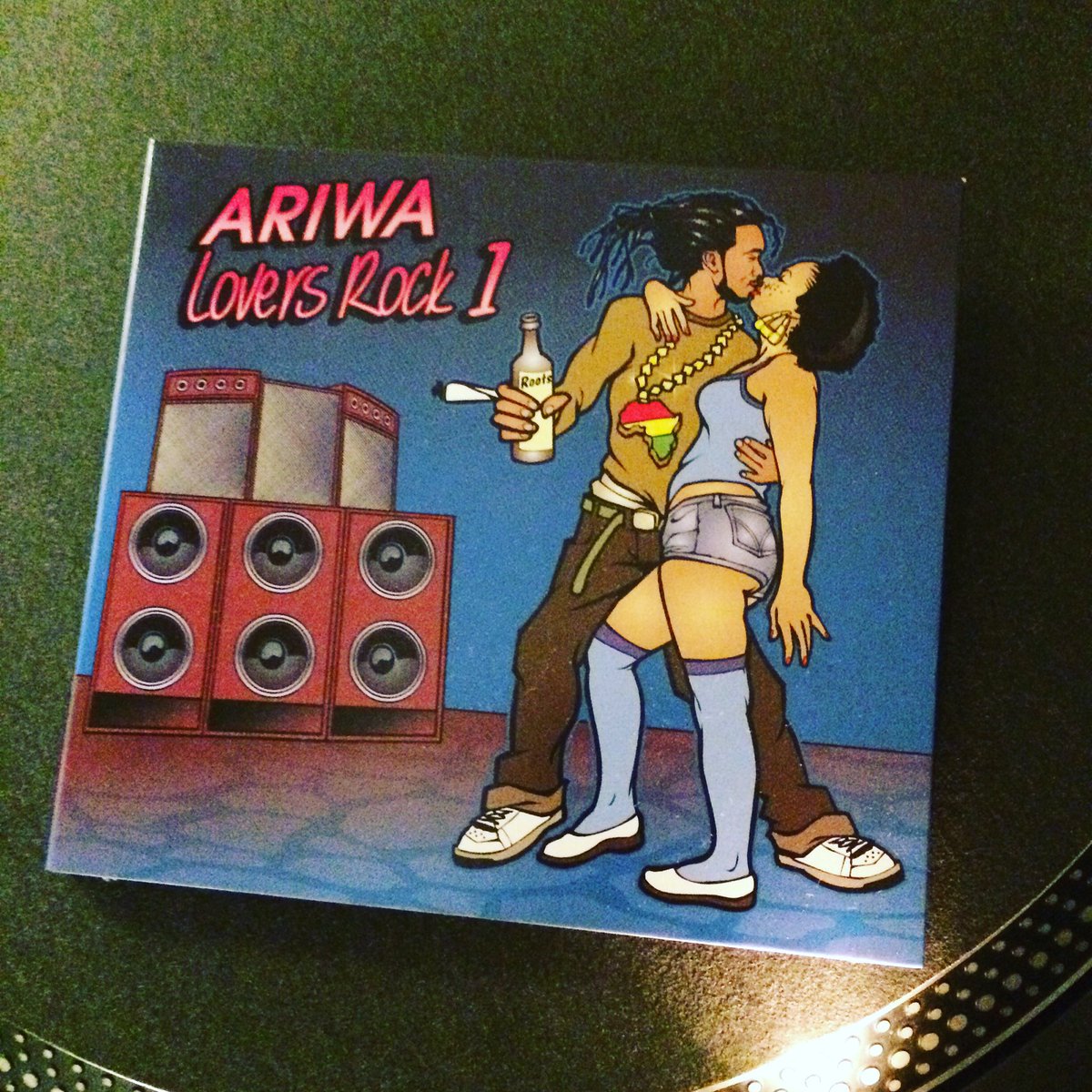 jahlightss's tweet photo. V.A / ARIWA Lovers Rock 1 (CD)
ARIWAレーベルのラバーズロック集。アルバムはLPよりCDの方が条件によっては削られてしまう音域が残ってる可能性もある。デジタルマスタリングを駆使した作品だと比較は難しいが、アナログにこだわったMad Professorならではのシルキーなサウンドが心地良い。 https://t.co/pt3kgsuzo8