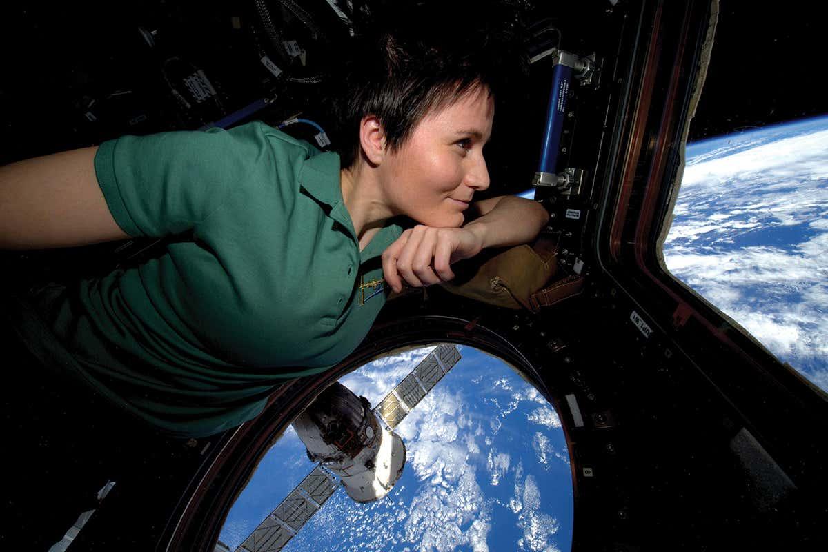 The European Space Agency @esa is recruiting astronauts for the first time in over a decade. #esarecruits #yourwaytospace

Recent books by @AstroSamantha and @AstroTerry reveal what life is like inside the International Space Station. bit.ly/3bcACBS