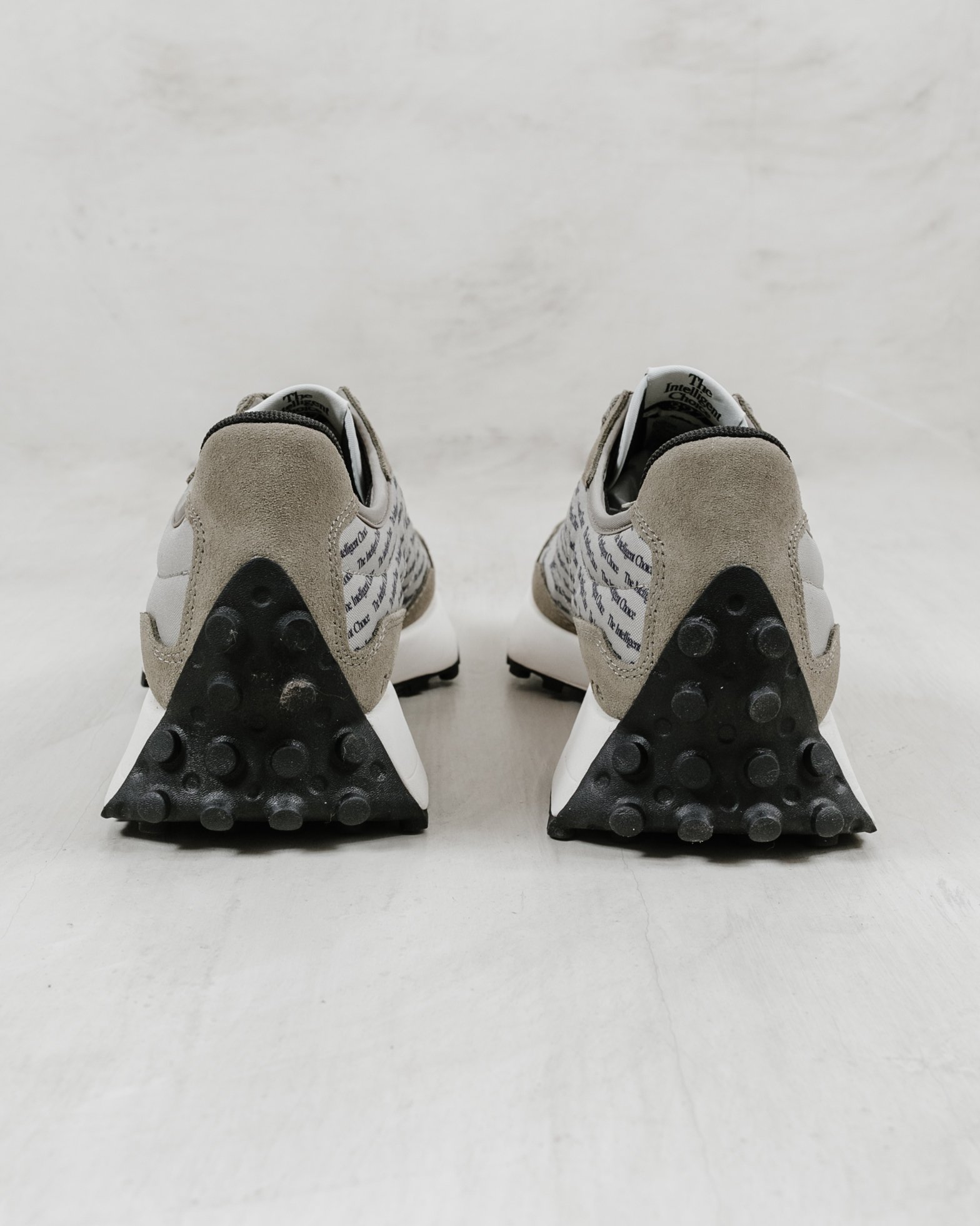 Sportscene new balance hotsell sneakers