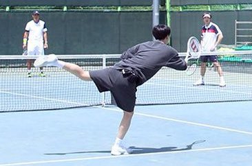 Moonjin77's tweet photo. Future tennis player with a god handsome face and sexy legs #석진 #KimSeokjin #BTSJIN #seokjinnotes #SEOKJIN https://t.co/bOw8As4Rth