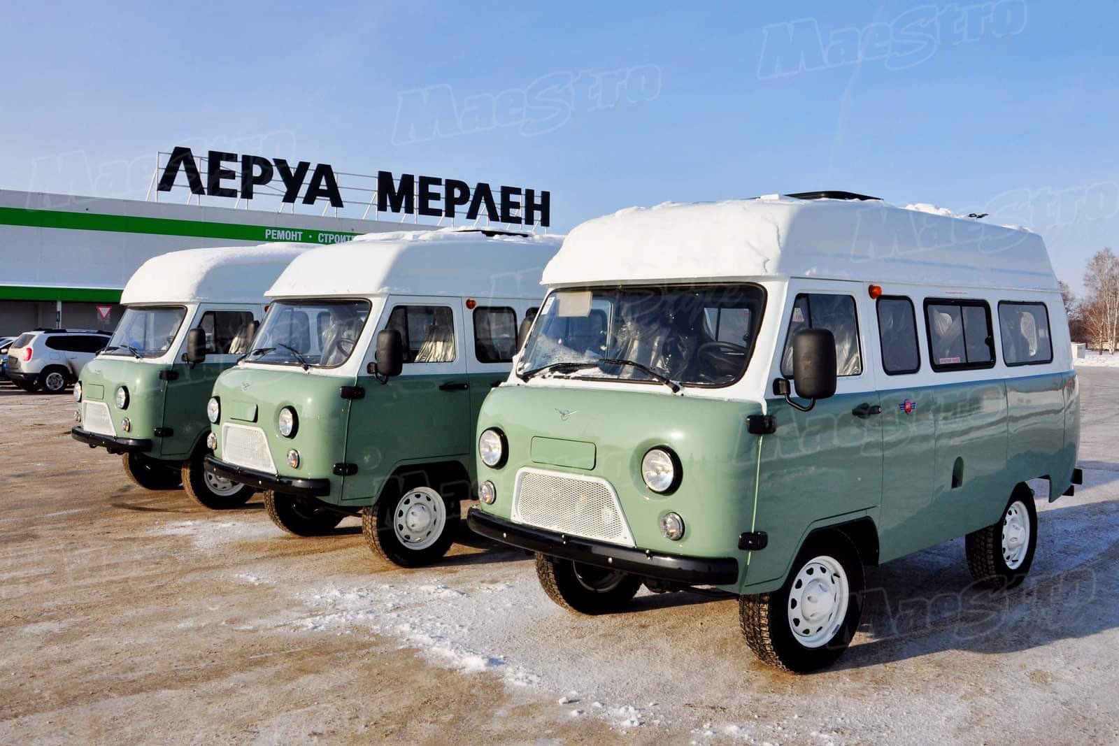 ルパルナス ロシアより愛を込めて Uaz ワズ 26 ブバンカ 限定ジュビリー仕様 9人乗り ハイルーフを チームルパルナスがロシアで作りました 購入希望の方 大至急連絡下さい 日本で販売を致します ワズ ワズ26 ラーダニーヴァ ラーダニーバ