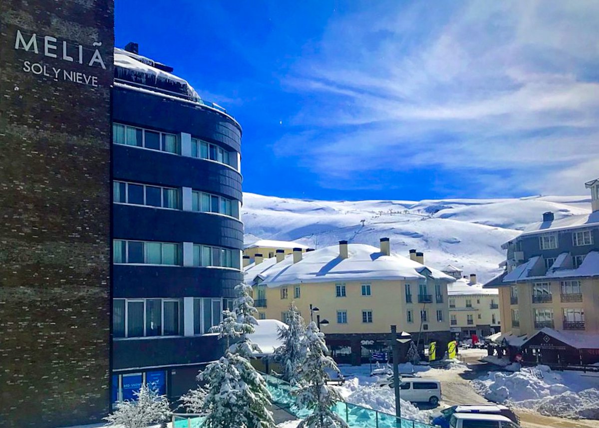 ¿Nos has echado de menos? Meliá Sol y Nieve abre nuevamente sus puertas mañana, 17 de Febrero. Vuelve a vivir la auténtica experiencia Meliá en #SierraNevada. 
Haz tu reserva 👉ow.ly/jvYR50DAyEu 
#MeliaSolyNieve #StaySafewithMelia <a href="/MeliaHtlResorts/">Melia Hotels</a> <a href="/MeliaHotelsInt/">Meliá Hotels International</a>