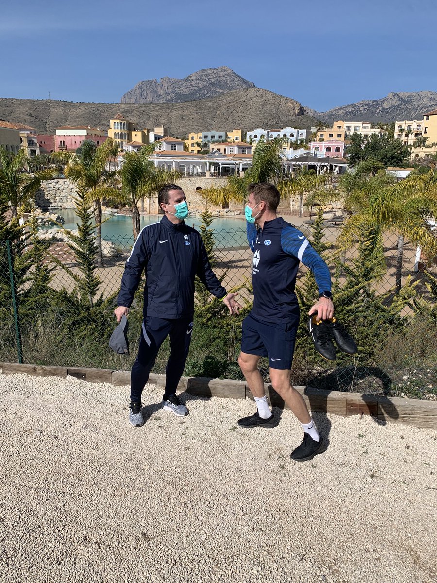 Småkrangling etter lederkonkurranse som seg hør og bør