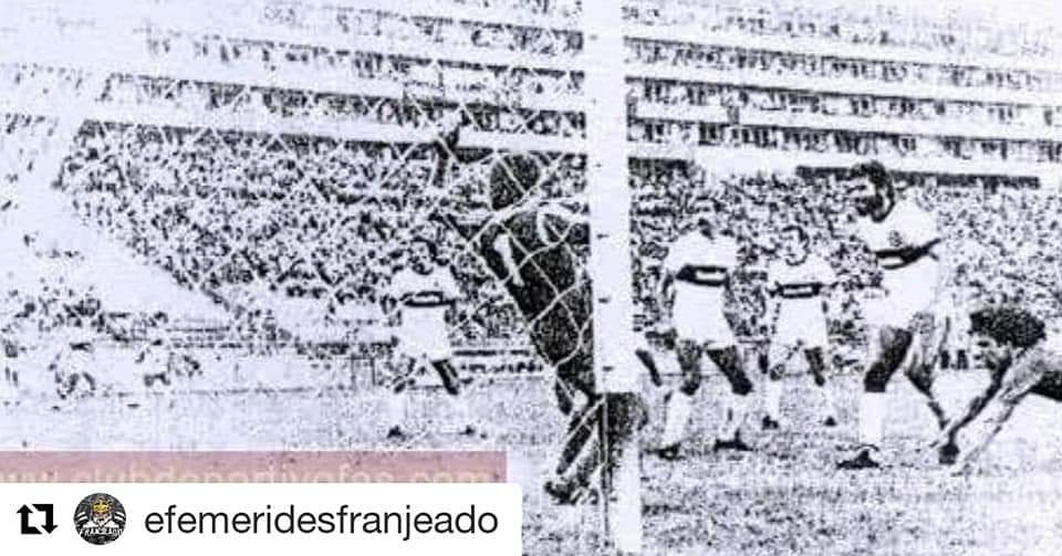 FranjeadoInfo's tweet photo. 16 DE FEBRERO | UN DÍA COMO HOY

Pero del año 1980 ( 41 años )

OLIMPIA disputaba la
COPA INTERAMERICANA

El partido de IDA en El Salvador 🇸🇻
Estadio Cuscatlán ante 30mil personas

🆚️ @CDeportivoFAS del mismo pais

RESULTADO FINAL 3-3
Solalinde
Isasi x2

#EFEMÉRIDESFRANJEADO https://t.co/JzHc9ozodB