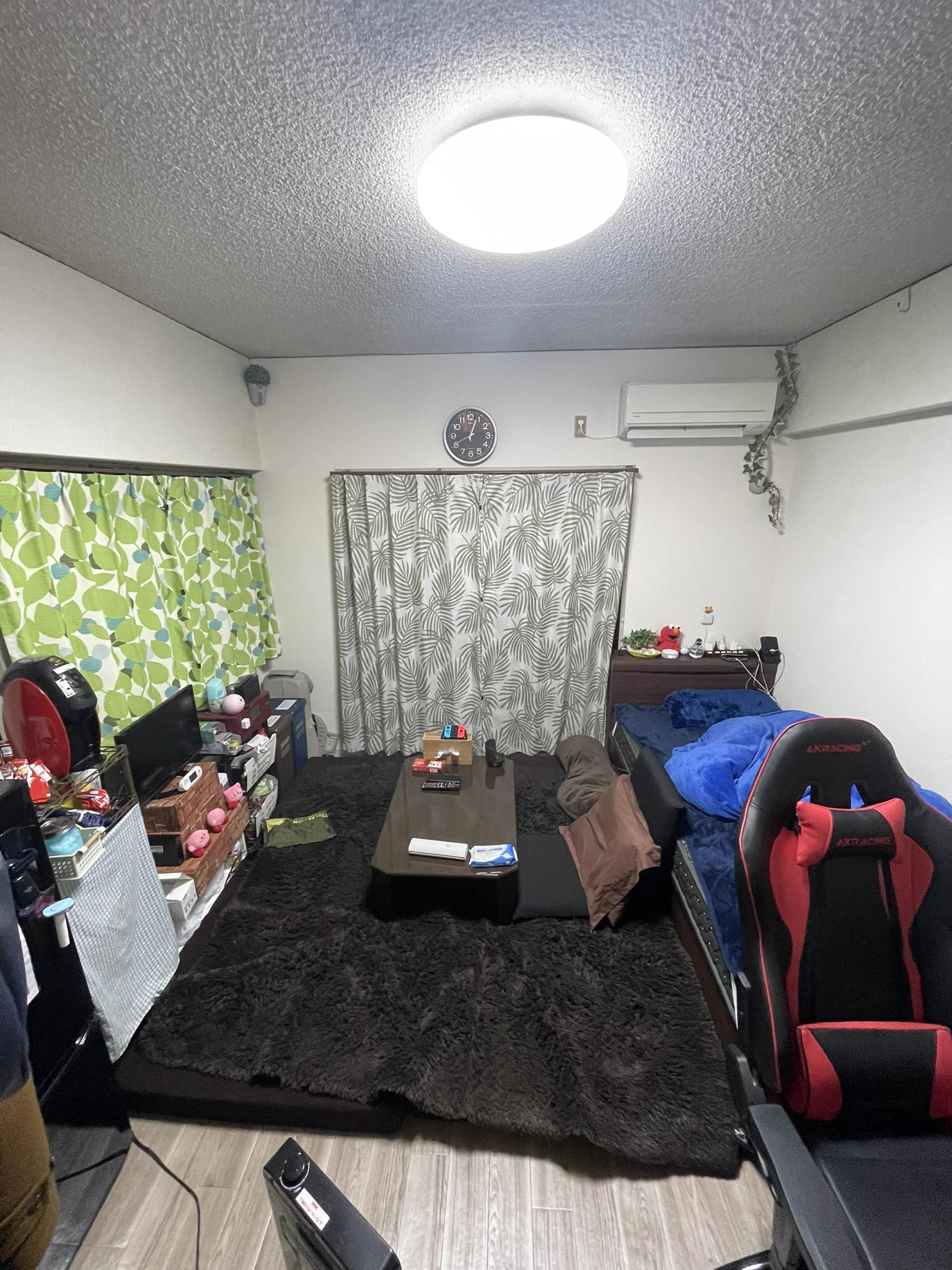 @convenico 社会人4年目廃人のスマートホームな部屋
Alexaで音声操作&出先からもオンとオフができる家電
●部屋の電気全部
●テレビ
●エアコン
●カーテン
●空気清浄機
●玄関の鍵
●ヒーター
●サーキュレーター
●換気扇
●プリンター 
