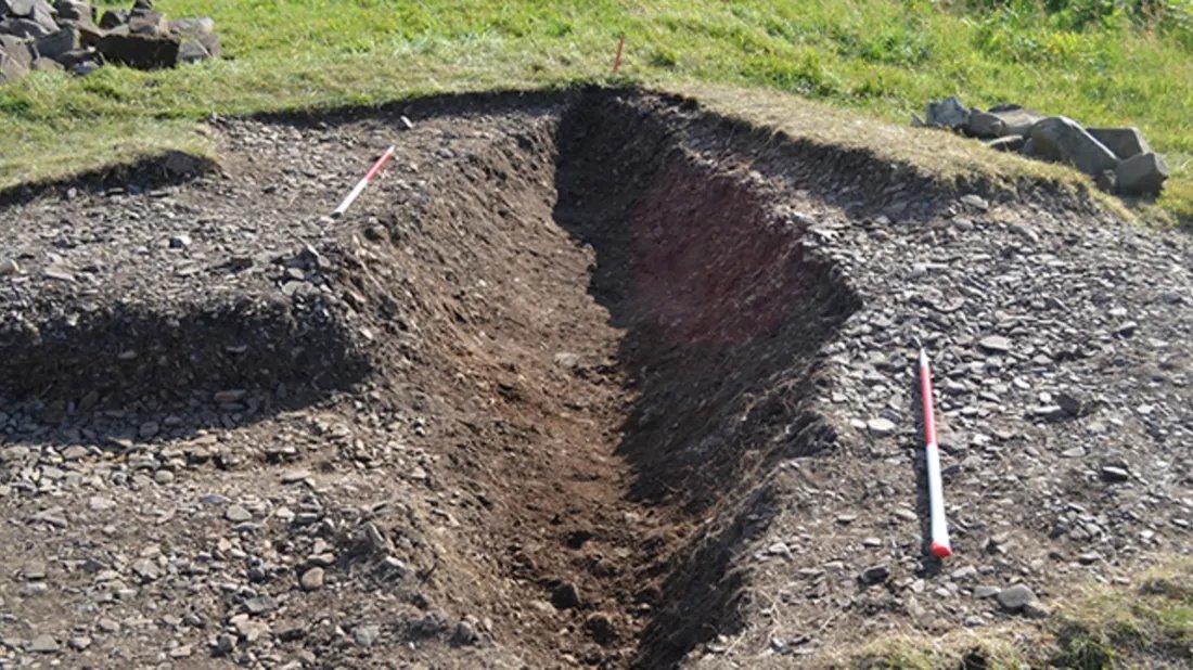 Instead, the 'first mainland boat burial' was bestowed upon the Ardnamurchan boat burial, on the west coast of Scotland, which was excavated in 2011 and excavated by  @ArchScot and  @uniofleicester &  @OfficialUoM.
