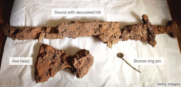 A number of grave goods were found within this boat burial, such as a sword bent into an S-shape and a spear snapped in half - these acts may have been a ritual 'killing' of the weapons. #norse  #boatburial