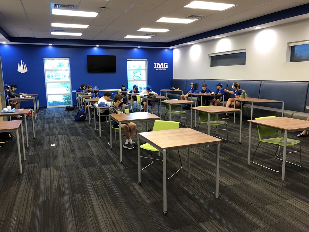 JZinkovich's tweet image. First game of the season today! Getting our day started off right with a Mental Minute from our mental coach Taylor and having a #BreakfastClub nutrition session with our nutritionist Katie! #seperator #prepared #bettereveryday @IMGABaseball