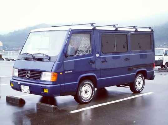 charimo's tweet photo. #愛車を買ったきっかけを言え 

ドイツ車好き、キャンプ好き、ハコ好き。

#MB100D https://t.co/yEEyBWXnWG
