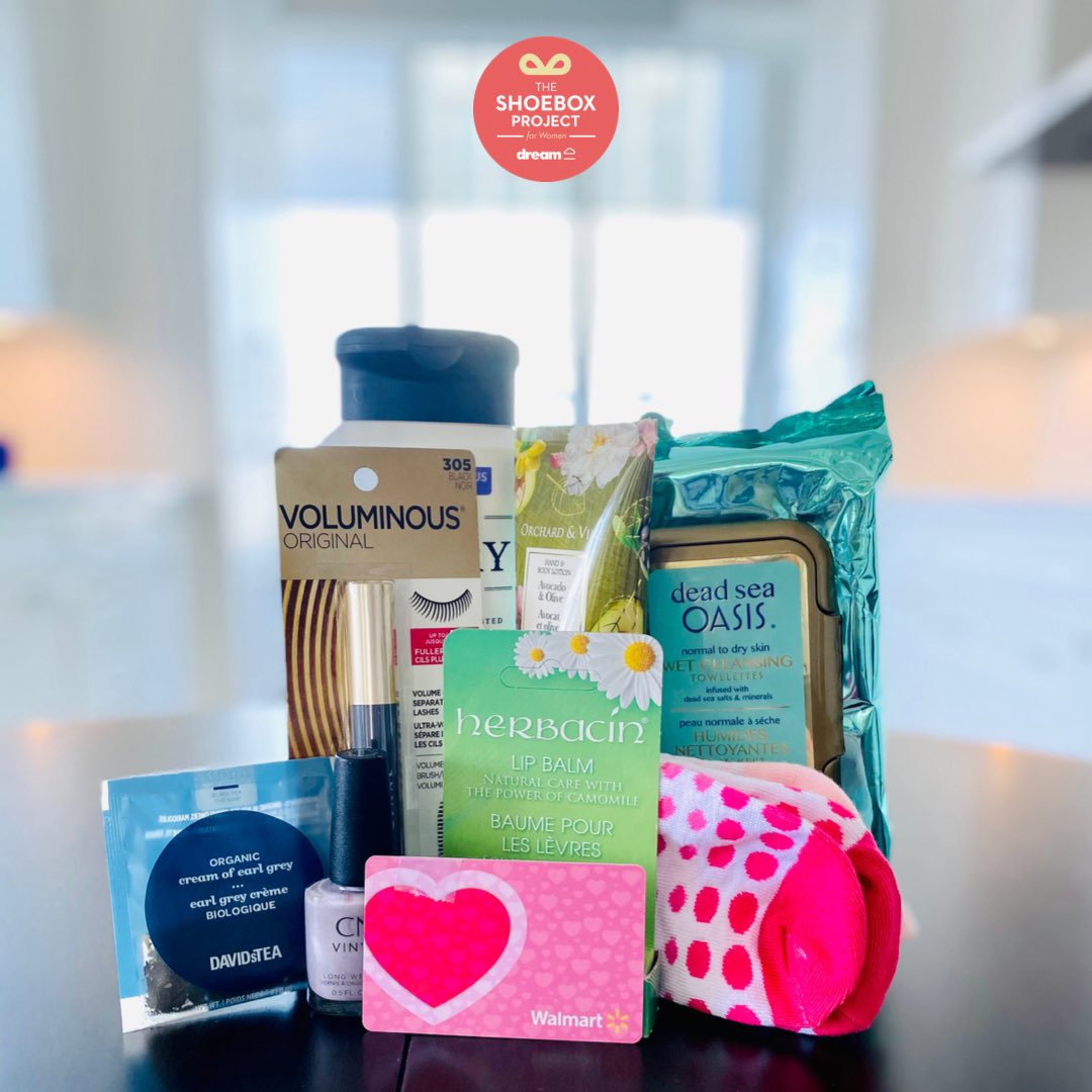 Missi_shoebox's tweet photo. Look at this amazing care packages we are putting together for women experiencing homelessness in Mississauga.👩

We are aiming to deliver hundreds of packages like this to our agencies, for International Women’s Day! 💛 #IWD2021 #Choosetochallenge https://t.co/vjtn9q9YRI