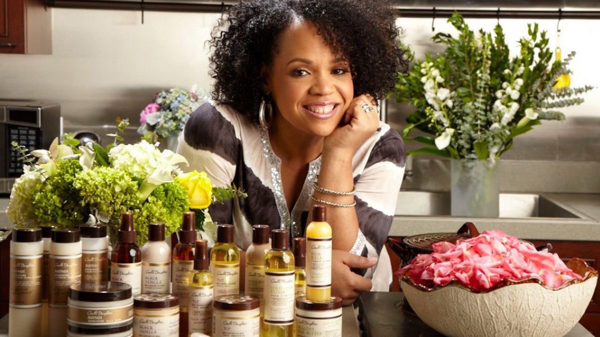 LadyLaVena's tweet photo. From the kitchen counters into the community, and straight to the corporate chambers of Harlem✨ and around the globe.....@carolsdaughter 👑 #LisaPrice👑
#BHM #BlackHistoryMonth https://t.co/RuEIYcI8pC
