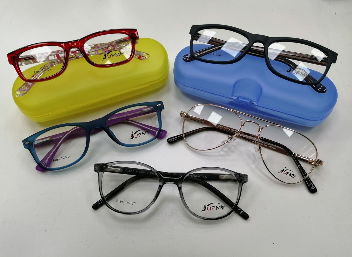 LichfieldStOpts's tweet photo. Children under 16 or under 18 and in full time education qualify for a free #NHS sight test, so to get their eye health check - book an appointment today! #Children #beproudbevocaldomoreshoplocal #eyes https://t.co/nDS9qaK9v9