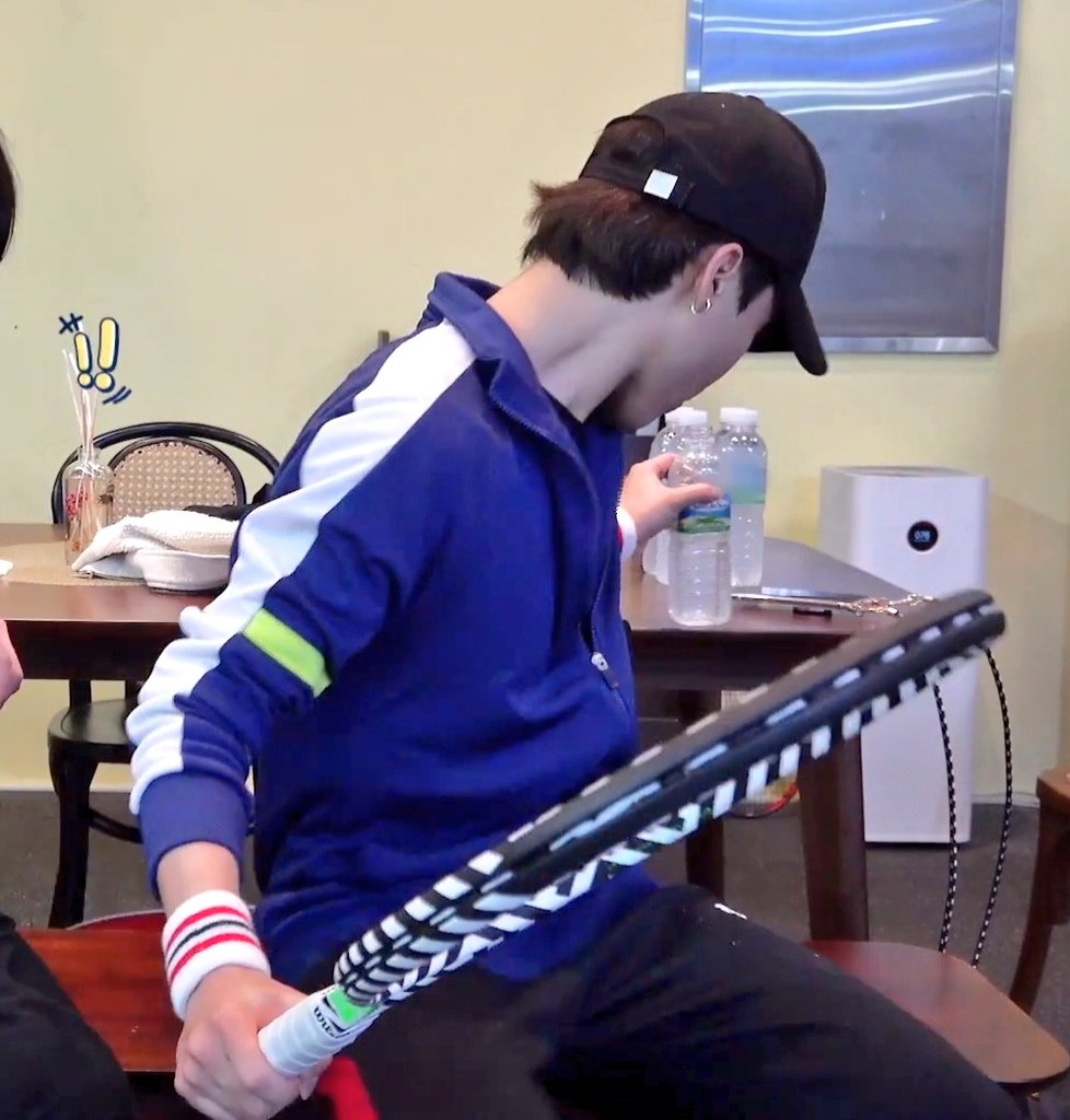 지민 넌 물먹는것도 섹시한데 왜!!!!!! why!!!!