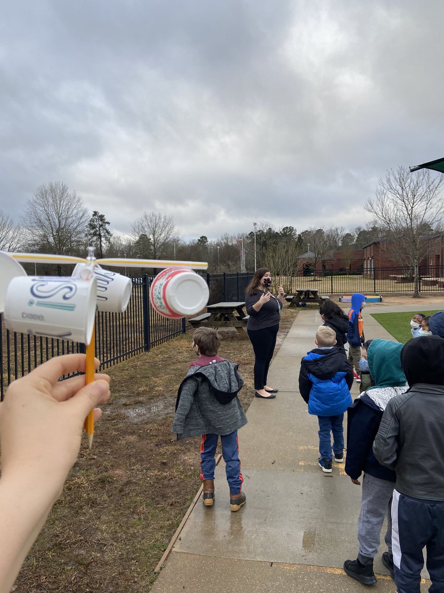 Mrs_KThompson's tweet photo. When you’re teaching a weather unit and it’s windy outside, you go out and FEEL the wind! 💨 #windyday #weathertools #science #authenticlearning @lynashward @OldPointeElem https://t.co/hrBq4nsEIs