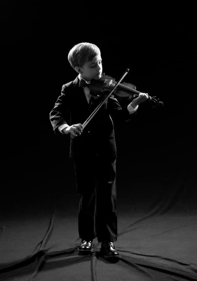 These black and white portrait sessions are the epitome of authenticity and beauty.  Love these little musicians that visited recently 💛

#hfportraits #artforyourlife #blackandwhitephotography #childrensportraits #richmondphotographer #virginiaphotographer #studioportraits