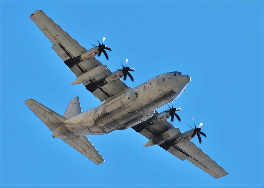 scandura's tweet photo. 2⃣
2021-02-16
1423z ⏱️ 15:23 CET
🛩️ Italian Air Force 🇮🇹 Lockheed Hercules C-130 #MM62180 c/s #IAM4667* is returning to Pisa San Giusto AB from Misrata.
* MIASIT mission https://t.co/SnybX3dVmc
#Libya #Libia #Misrata #Misurata https://t.co/ysLEPmYylf
