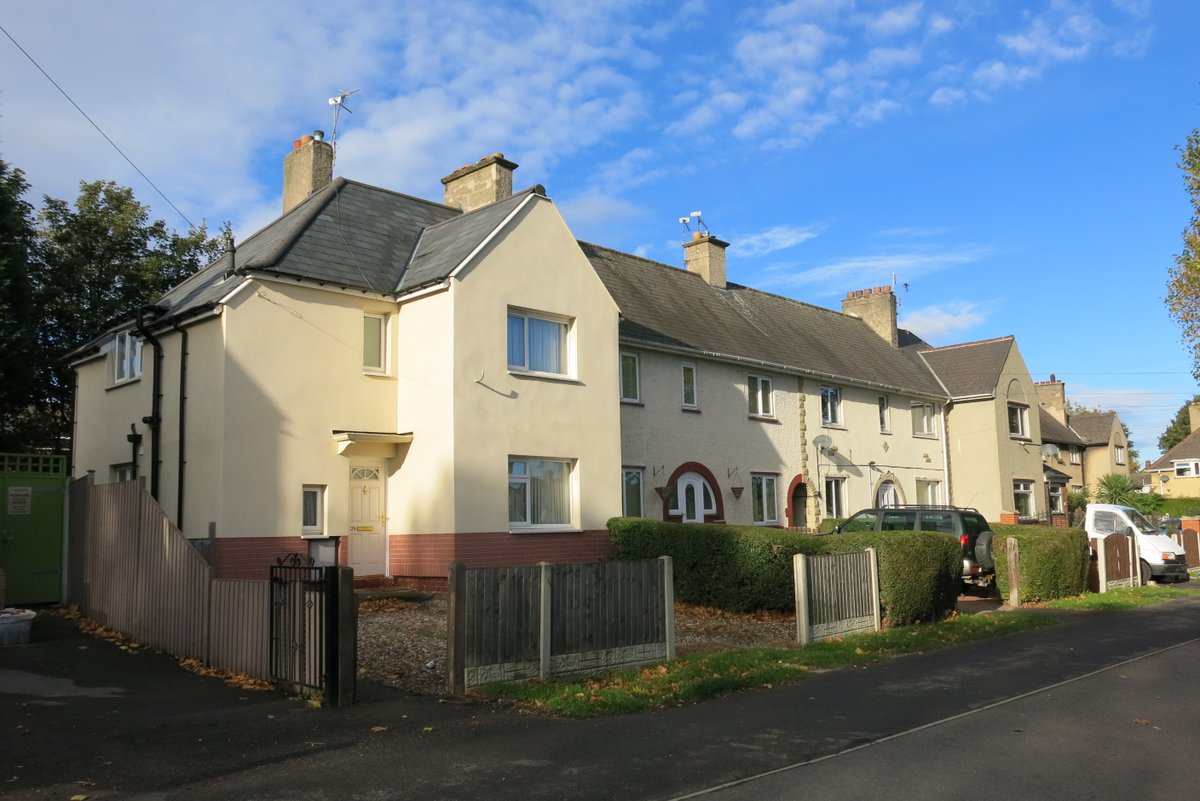 2/ The East Dene Estate - 700 homes built between 1919 and 1923 - captures the full idealism and ambition of the 'Homes for Heroes' drive after the First World War.