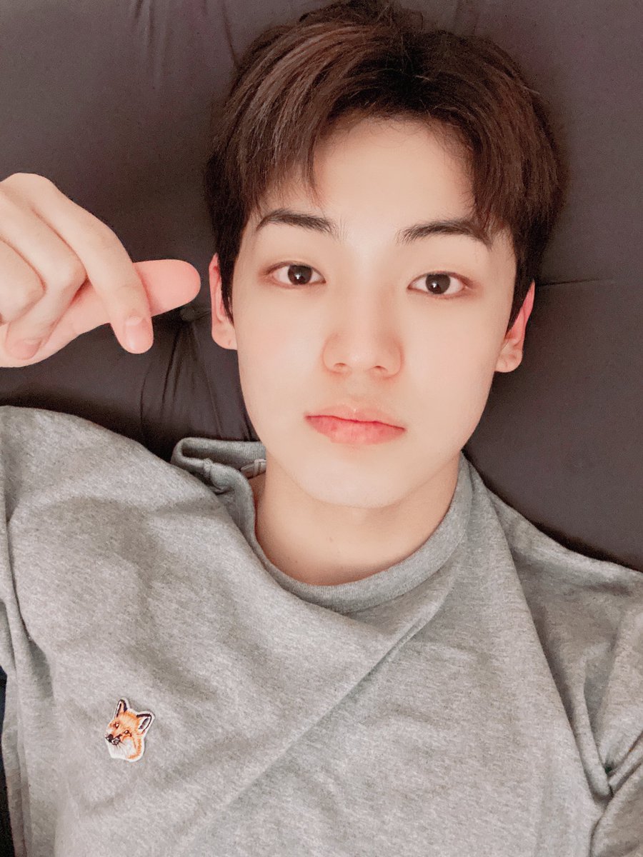 StandByACE2's tweet photo. Cute Channie❤🥺
@official_ACE7 #ACE #에이스 #CHOICE #초이스 #CHAN #찬 
__🦊 https://t.co/NKMS0BfQEZ