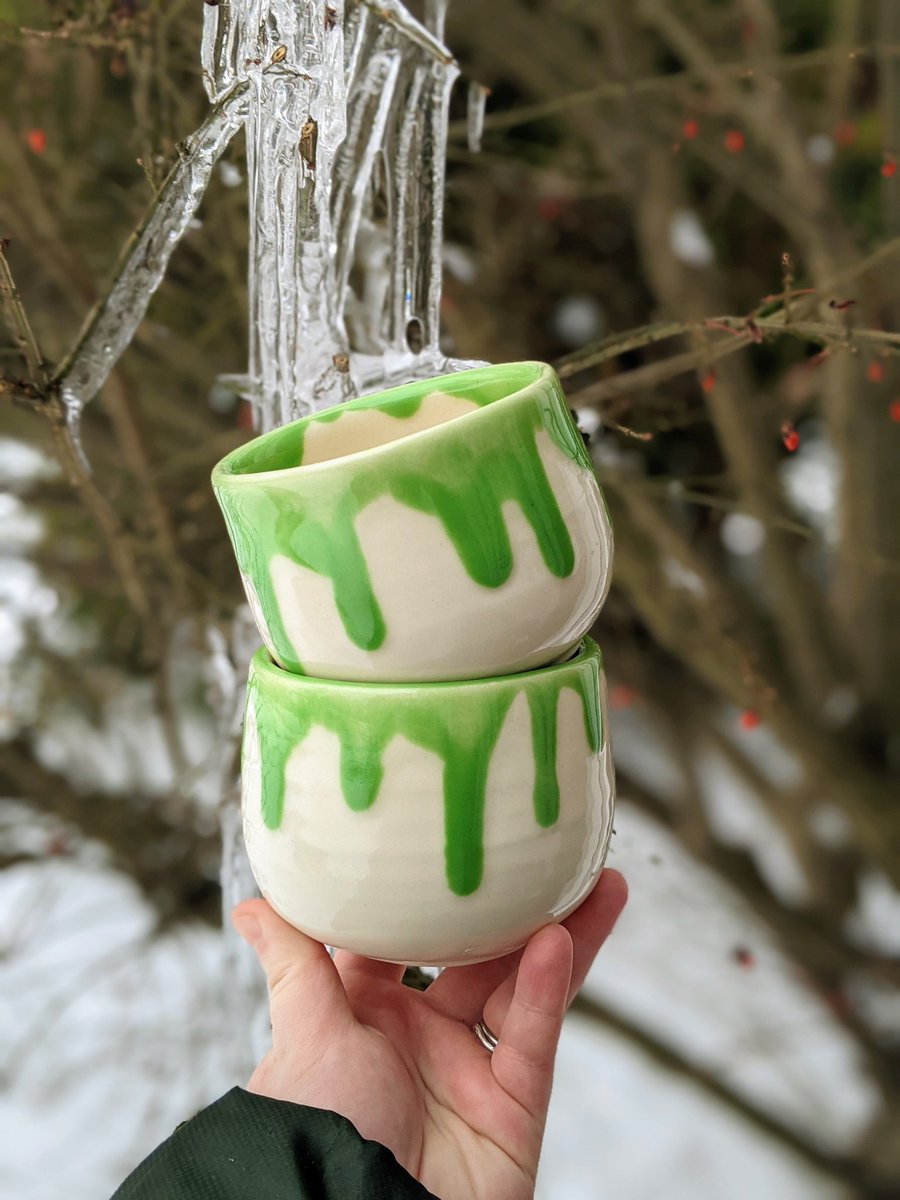FreshFishpots's tweet photo. Me and my small business need your support! Please check out my website or insta if you have a moment 💞����

#PotteryThrowdown #SmallBusiness #artistsontwitter https://t.co/snwcW0Phou
