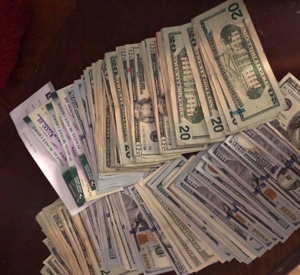 mummyhepers's tweet photo. #sugardaddyneededasap Should I do a $1000 cashapp Giveaway?? First 5 people’s to like and RT this tweet will receive $1000 each. Dm on WhatsApp +1 (910) 448‑4095  #sugardaddylegit #SugarBabies 
#sugarmomma #sugarbabylegit
#sugarbabiesneeded #SugarMommaserious #College #sugar https://t.co/2fO4FGoD8P