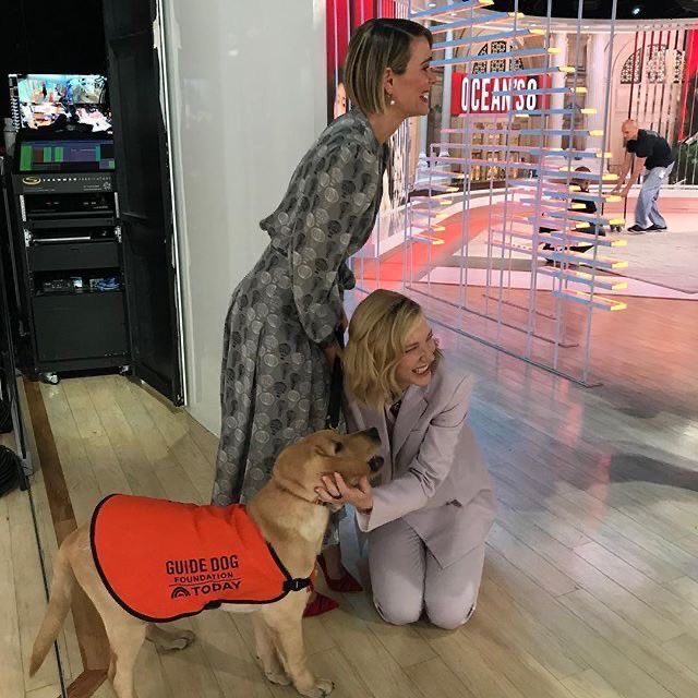 Sarah Paulson and Cate Blanchett being the best of friends.A thread: