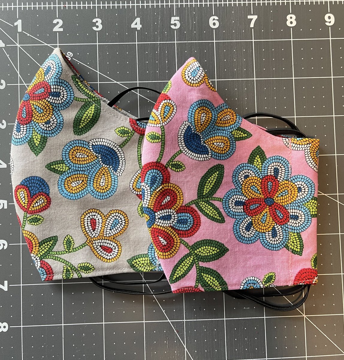 UrbanInuk's tweet image. ⭐️ 😷 MASKS GIVEAWAY 😷 ⭐️ 

Pink and grey mask

Rules to enter:
1. Hit the follow button (if not already following) 
2. Retweet this tweet
3. Put your Twitter handle in the comment section of this tweet ⬇️
4. No quote tweets 

Draw tonight at 4 pm MST