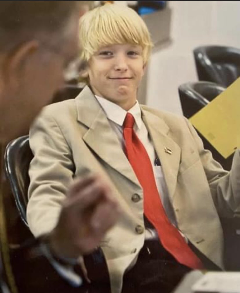 Jim Black was Speaker of the NC House. I use to go sit in the House Chamber at the desks of members before session and during recess when I was about 9 years old. Larry Brown (R-Forsyth) took pictures of me at the Speaker’s podium. He told me to call the NC House back in order...  https://twitter.com/gupolitics/status/1361665124164112389