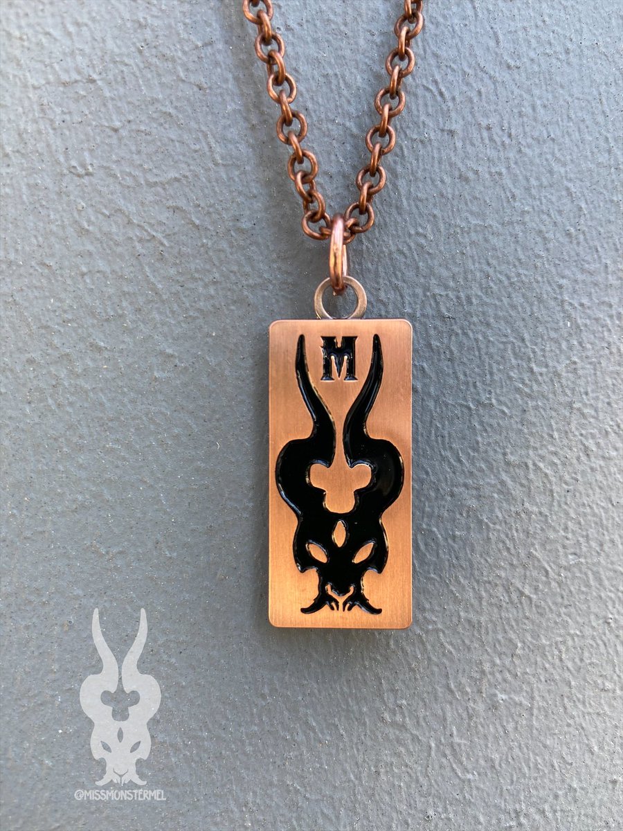 missmonstermel's tweet photo. They will be available in my shop this Friday at 2pm PST in limited numbers! #missmonster #missmonstermel #pendant #copper #metaltag #enamel https://t.co/qGQjaacENM