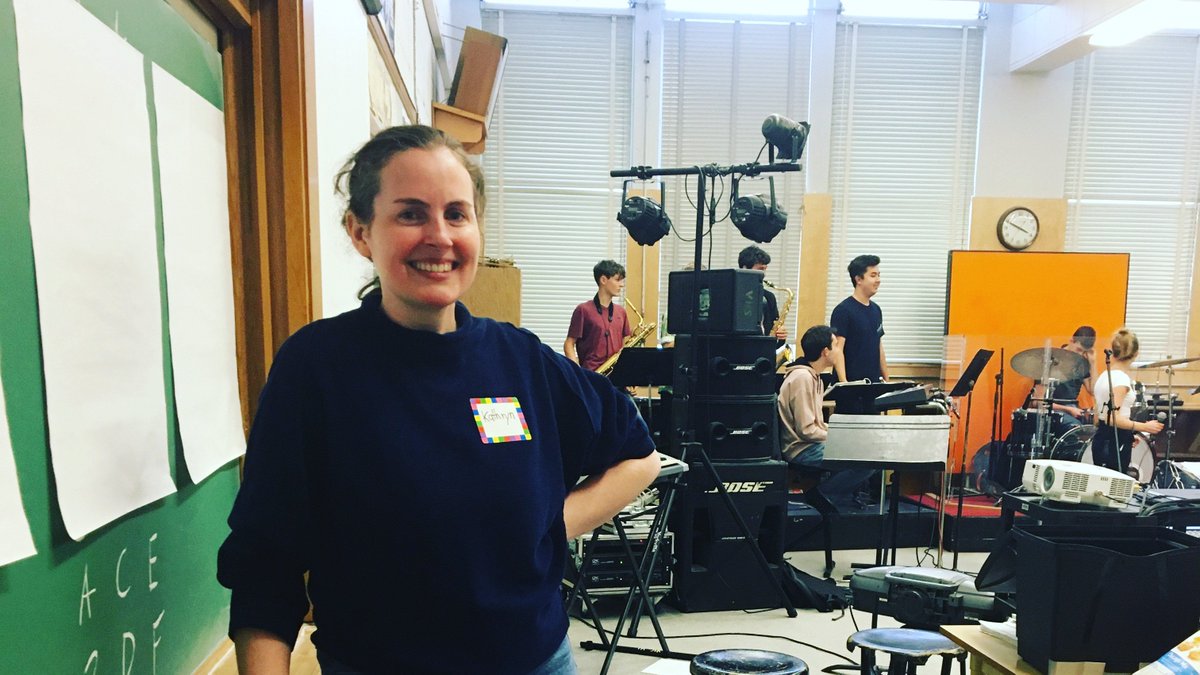 vicartres2 tweet media