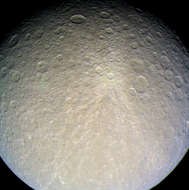 hourlycosmos's tweet photo. Rhea - June 15 2015 - From Kevin Gill (@kevinmgill) - https://t.co/r9y6kvMW4N https://t.co/lfHkyZdnWq